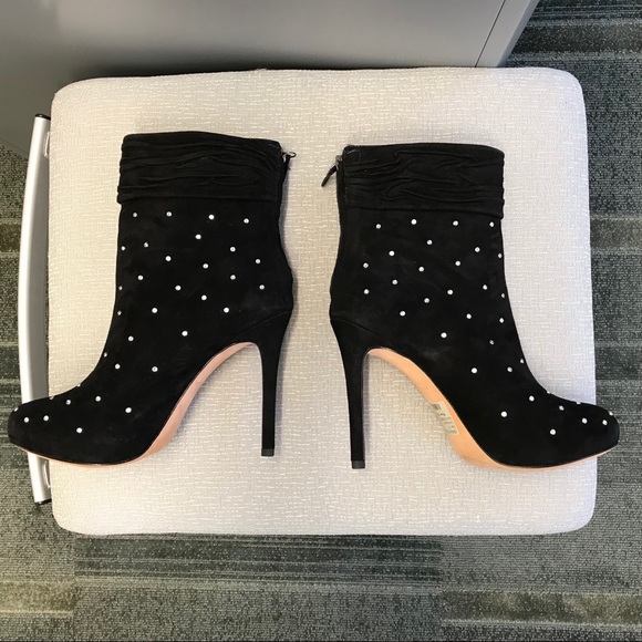 Ann Taylor Adriana Studded black booties - 7.5 - Picture 5 of 8